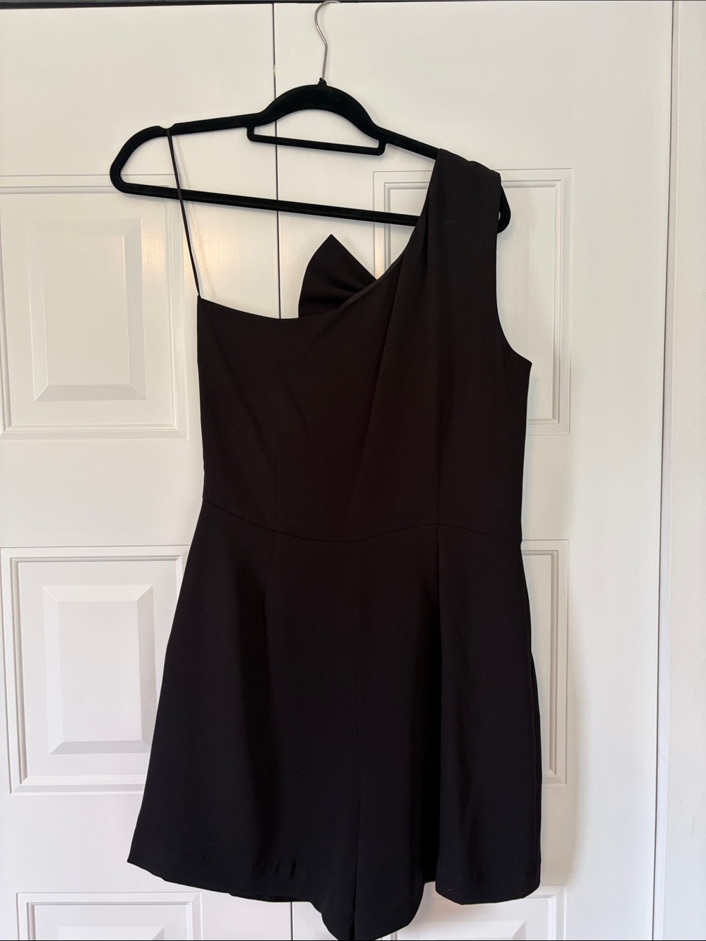 CeCe Black One-Shoulder Bow Romper - Picture 7 of 8